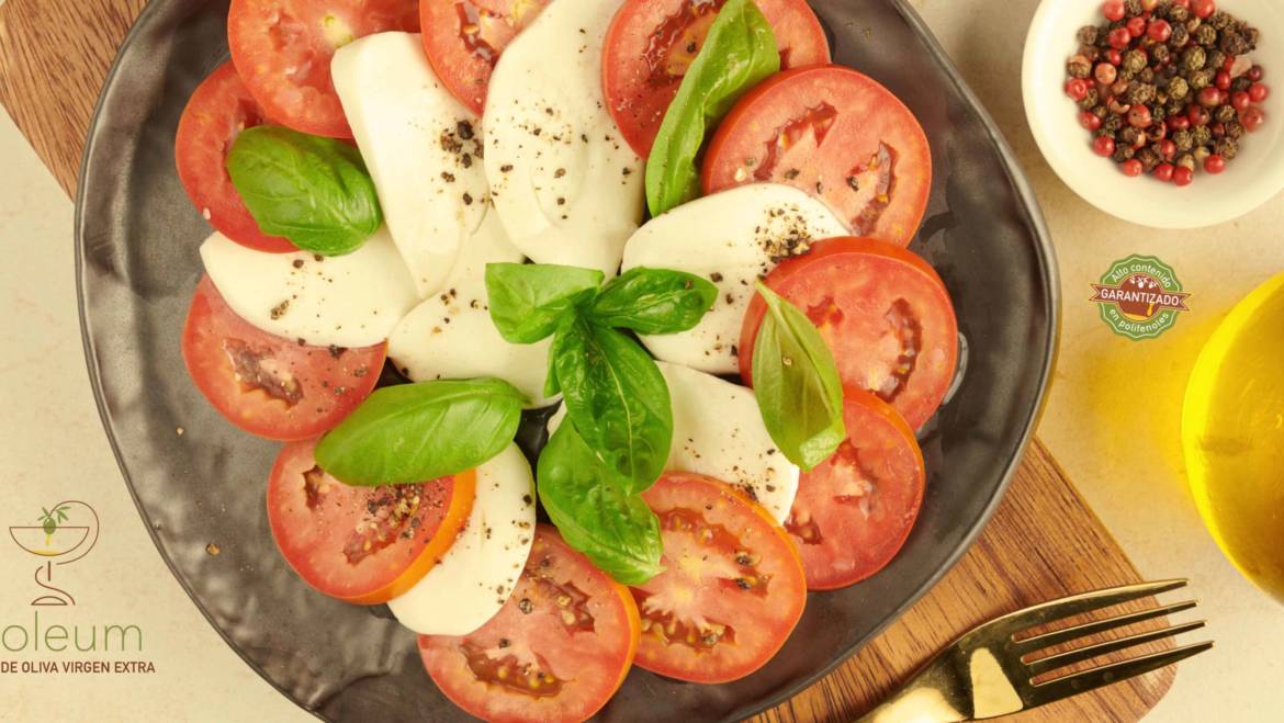 Ensalada de Tomate y Burrata con Holeum