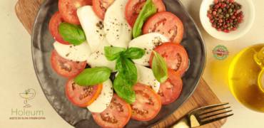 Ensalada de Tomate y Burrata con Holeum